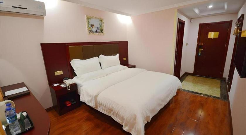 Greentree Inn Suzhou Guanqian Yangyuxiang Metro Station Business Hotel Exterior photo
